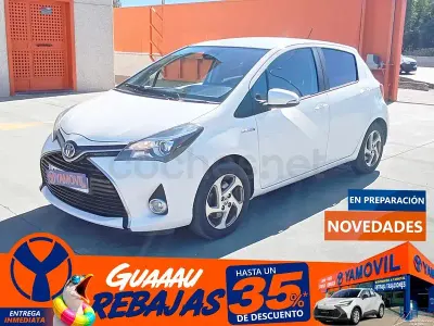 Usado Toyota Yaris Hybrid Active 100 CV (73 kW) 2016 Blanco Berlina