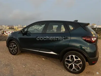 Usado Renault Captur Zen 120 CV (88 kW) 2017 Azul SUV
