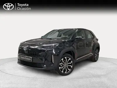Usado Toyota Yaris Cross Active 116 CV (85 kW) 2022 Negro SUV