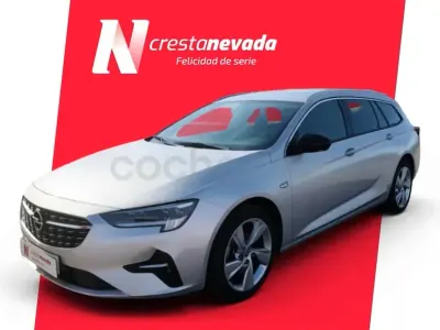 Usado Opel Insignia GS Line 122 CV (89 kW) 2021 Gris / plata Familiar