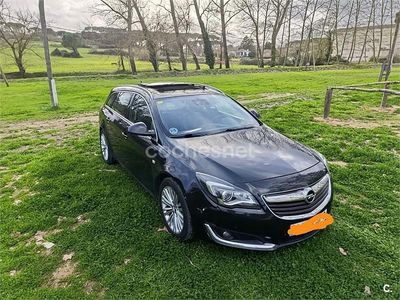Usado Opel Insignia Excellence 140 CV (102 kW) 2015 Negro Familiar