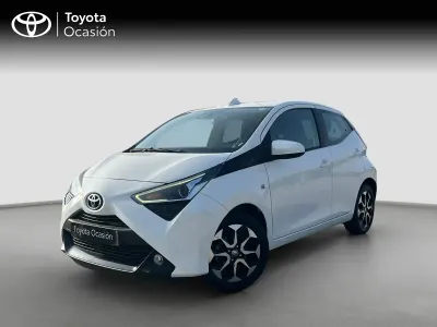 Usado Toyota Aygo X-play 72 CV (52 kW) 2019 Otro Utilitario