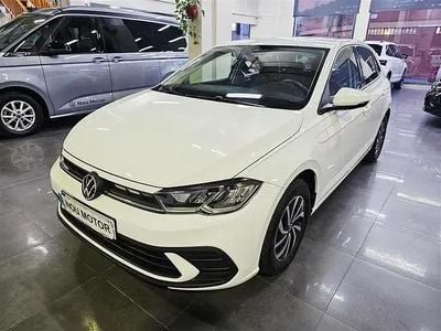 Begagnad VW Polo Life 95 HK (69 kW) 2023 Vit Halvkombi