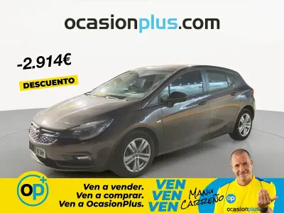 Usado Opel Astra Selective 110 CV (80 kW) 2018 Marrón Berlina
