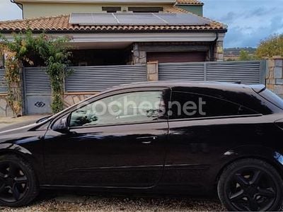Usado Opel Astra GTC Sport 150 CV (110 kW) 2007 Negro Berlina