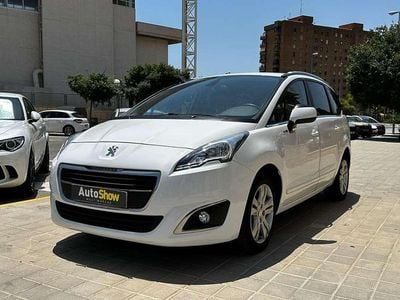 Usado Peugeot 5008 Style 131 CV (96 kW) 2015 Blanco Monovolumen