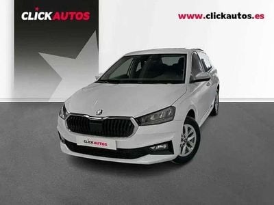 Usado Skoda Fabia Selection 95 CV (69 kW) 2025 Blanco Utilitario