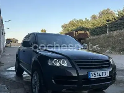 Usado VW Touareg R 174 CV (127 kW) 2004 Negro SUV