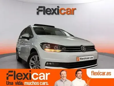 Usado VW Touran Advance 115 CV (84 kW) 2020 Blanco Monovolumen