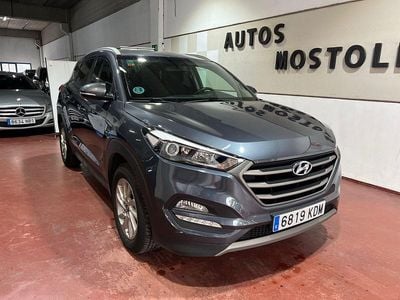Usado Hyundai Tucson 115 CV (84 kW) 2017 Gris / plata SUV