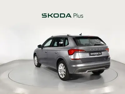 Usado Skoda Kamiq Ambition 150 CV (110 kW) 2022 Gris SUV