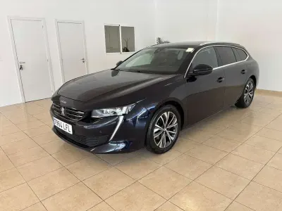 Usado Peugeot 508 SW Allure 131 CV (96 kW) 2020 Azul Familiar