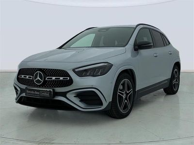 Usado Mercedes GLA200 150 CV (110 kW) 2025 Plata hightech SUV