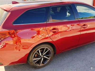 Toyota Auris Hybrid