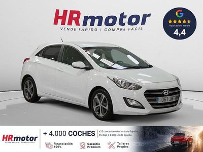 Usado Hyundai i30 GO! 110 CV (80 kW) 2016 Blanco Berlina