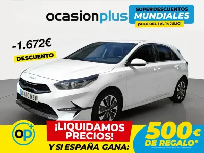 Usado Kia Ceed 100 CV (73 kW) 2025 Blanco Utilitario