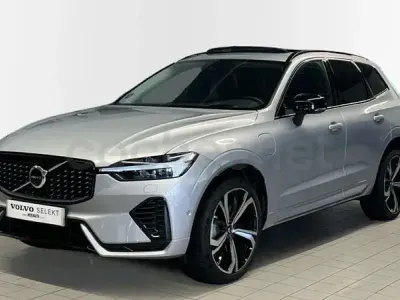Usado Volvo XC60 Ultra 350 CV (257 kW) 2024 Gris / plata SUV