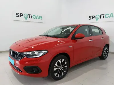 Usado Fiat Tipo Mirror 95 CV (69 kW) 2020 Rojo Berlina