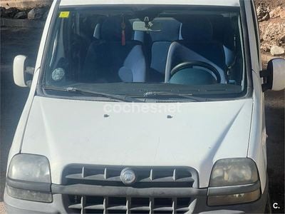 Usado Fiat Doblò Dynamic 95 CV (69 kW) 2010 Blanco Monovolumen