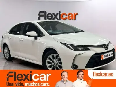 Usado Toyota Corolla Active 125 CV (91 kW) 2022 Blanco Berlina