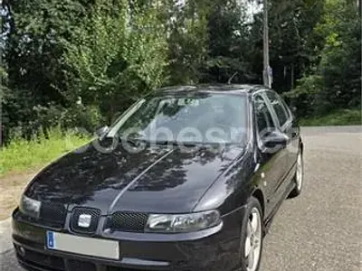 Usado Seat Leon FR 150 CV (110 kW) 2003 Negro Utilitario