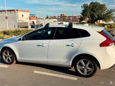 Usado Volvo V40 Kinetic 120 CV (88 kW) 2015 Blanco Berlina