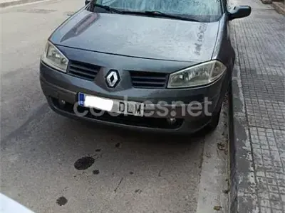 Usado Renault Mégane GrandTour Expression 100 CV (73 kW) 2005 Gris / plata Familiar