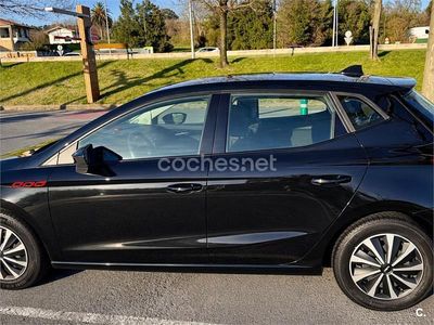 Usado Seat Ibiza Style 95 CV (69 kW) 2018 Negro Utilitario