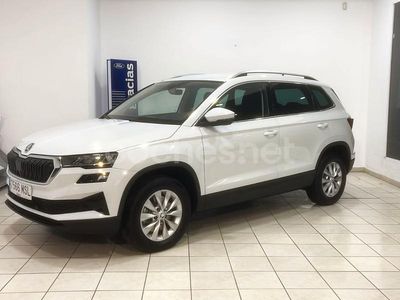 Usado Skoda Karoq Selection 150 CV (110 kW) 2024 Blanco SUV