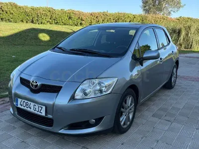 Usado Toyota Auris Advance 126 CV (92 kW) 2009 Gris / plata Utilitario
