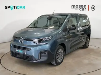 Usado Citroën Berlingo 102 HP (75 kW) 2025 Azul Monovolume