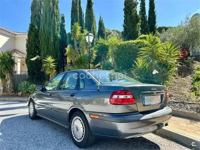Usado Volvo S40 115 CV (84 kW) 2004 Gris / plata Berlina