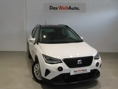Usado Seat Arona Style 115 CV (84 kW) 2025 Blanco SUV