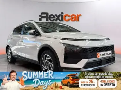 Usado Hyundai Bayon 84 CV (61 kW) 2024 Gris SUV