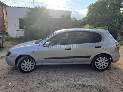 Nissan Almera