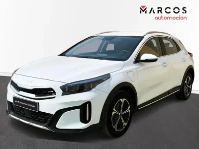 Usado Kia XCeed 141 CV (103 kW) 2024 Blanco SUV