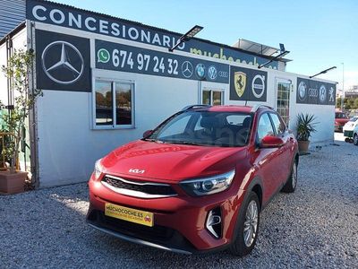 Usado Kia Stonic 84 CV (61 kW) 2022 Rojo SUV
