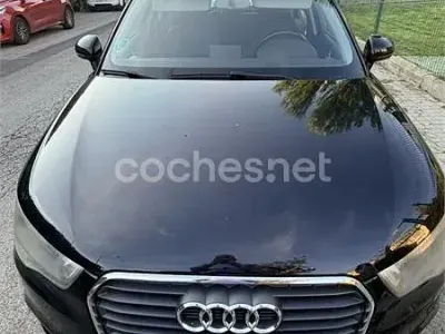 Usado Audi A1 Sportback Ambition 86 CV (63 kW) 2012 Negro Utilitario