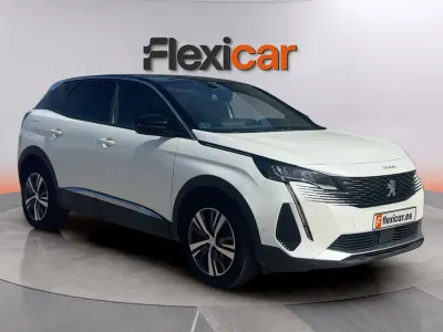 Usado Peugeot 3008 Allure 131 CV (96 kW) 2023 Blanco SUV