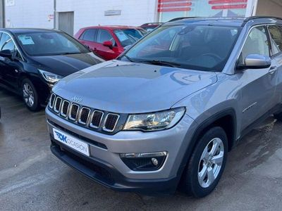 Usado Jeep Compass Longitude 140 CV (102 kW) 2019 Gris / plata SUV