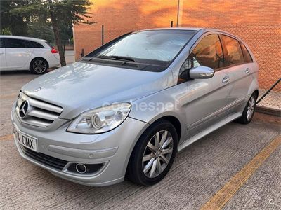 Mercedes B200