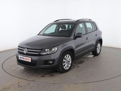 Gris Usado 2014 VW Tiguan SUV | 15.199 € (Precio justo)