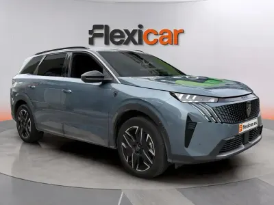 Usado Peugeot 5008 GT 136 CV (100 kW) 2024 Gris SUV