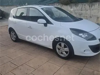 Usado Renault Scenic E-Tech 130 CV (95 kW) 2010 Blanco Monovolumen