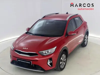 Usado Kia Stonic 100 CV (73 kW) 2024 SUV