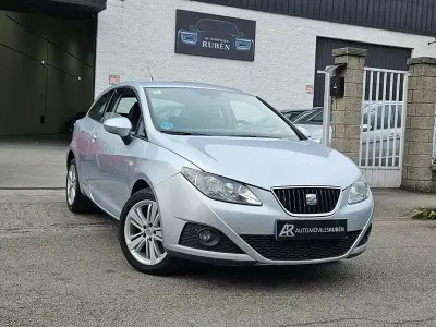 Usado Seat Ibiza 86 CV (63 kW) 2008 Gris Utilitario