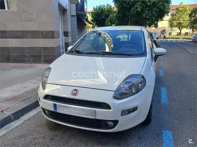 Usado Fiat Punto Easy 75 CV (55 kW) 2015 Blanco Utilitario