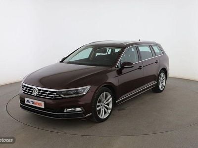 Rojo Usado 2018 VW Passat R-line Familiar | 18.499 € (Precio justo)