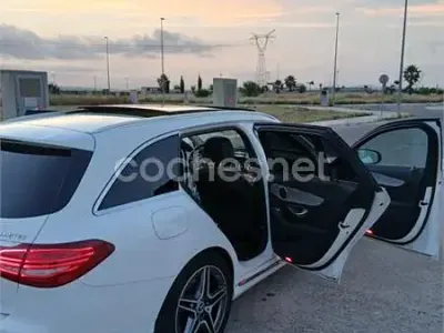 Usado Mercedes C220 Exclusive 170 CV (125 kW) 2015 Blanco Familiar