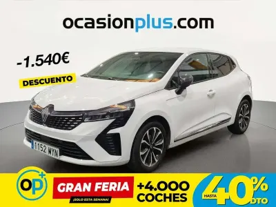Usado Renault Clio Techno 91 CV (66 kW) 2025 Blanco Utilitario